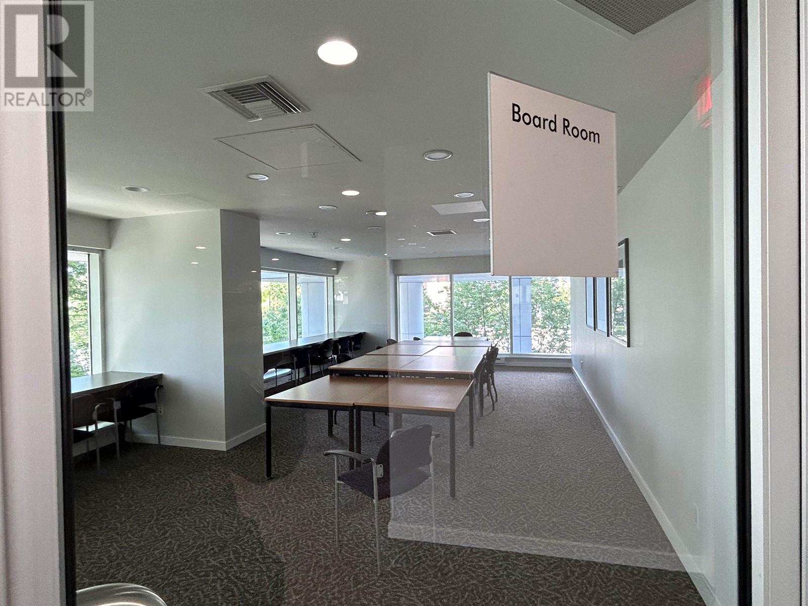 Listing Picture 30 of 40 : 1106 1077 MARINASIDE CRESCENT, Vancouver / 溫哥華 - 魯藝地產 Yvonne Lu Group - MLS Medallion Club Member