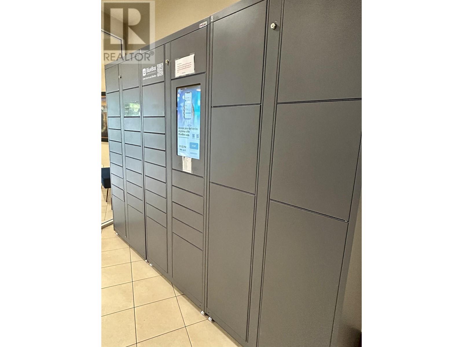 Listing Picture 34 of 40 : 1106 1077 MARINASIDE CRESCENT, Vancouver / 溫哥華 - 魯藝地產 Yvonne Lu Group - MLS Medallion Club Member