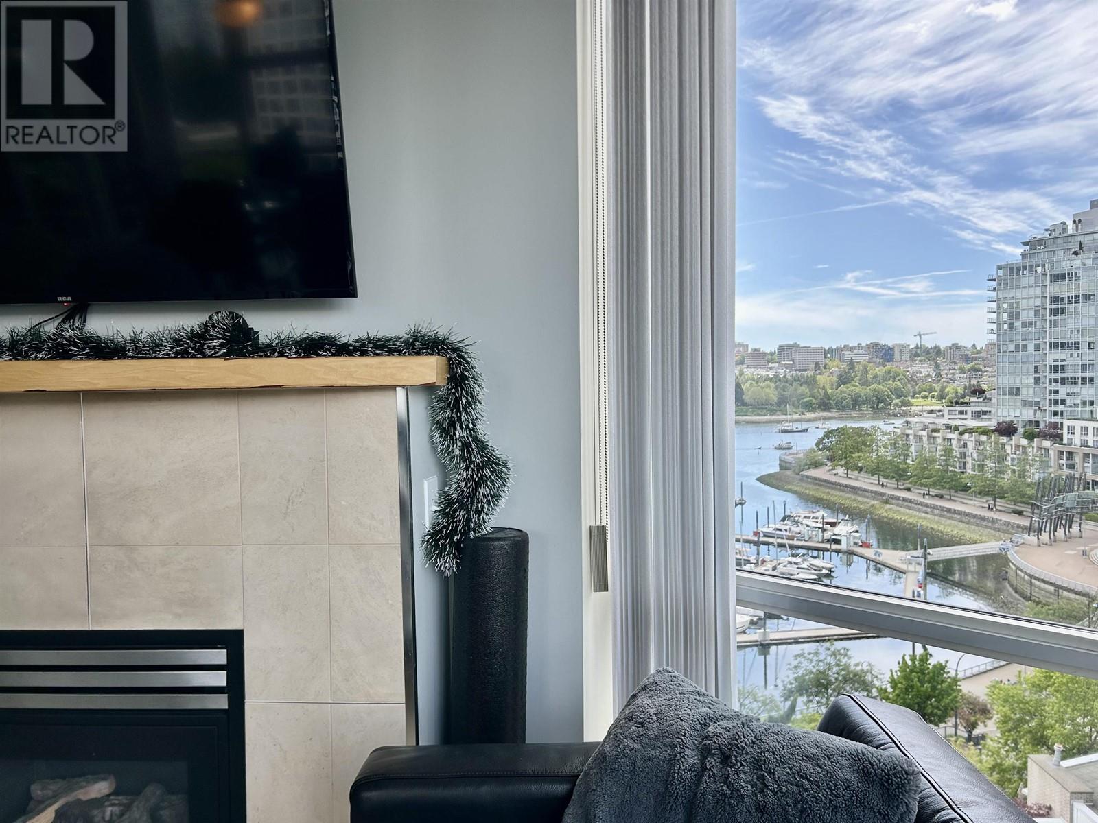 Listing Picture 5 of 40 : 1106 1077 MARINASIDE CRESCENT, Vancouver / 溫哥華 - 魯藝地產 Yvonne Lu Group - MLS Medallion Club Member