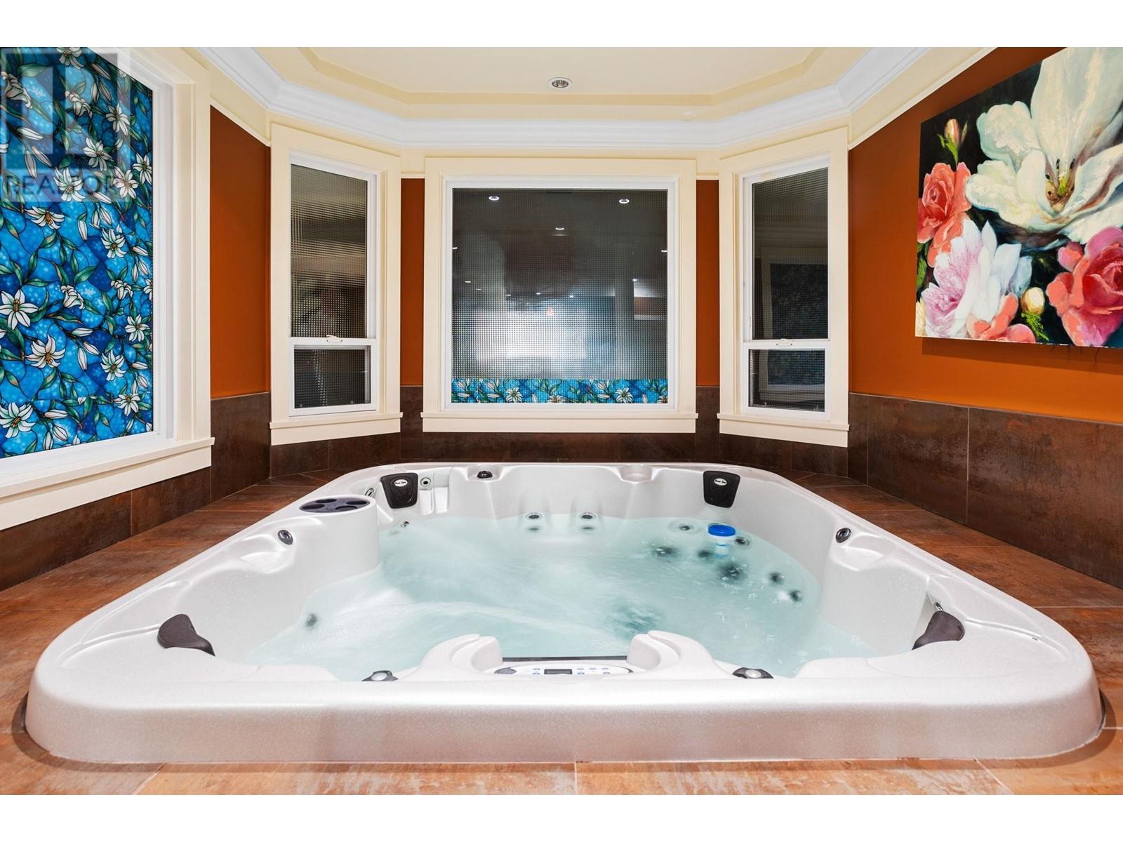 Listing Picture 29 of 40 : 4191 WESTMINSTER HIGHWAY, Richmond / 烈治文 - 魯藝地產 Yvonne Lu Group - MLS Medallion Club Member