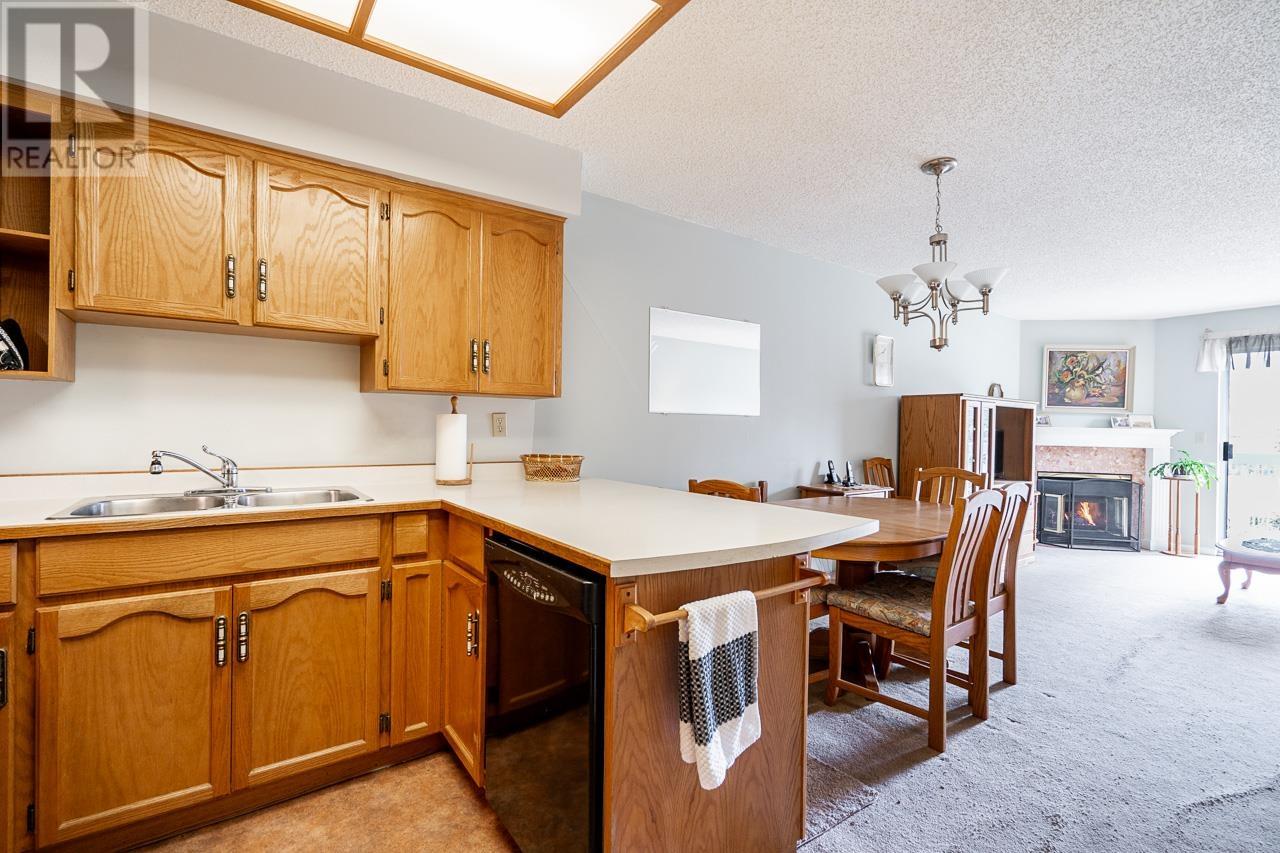 219 22514 116 Avenue, Maple Ridge, British Columbia V2X 0N8 - Photo 2 - R2941822