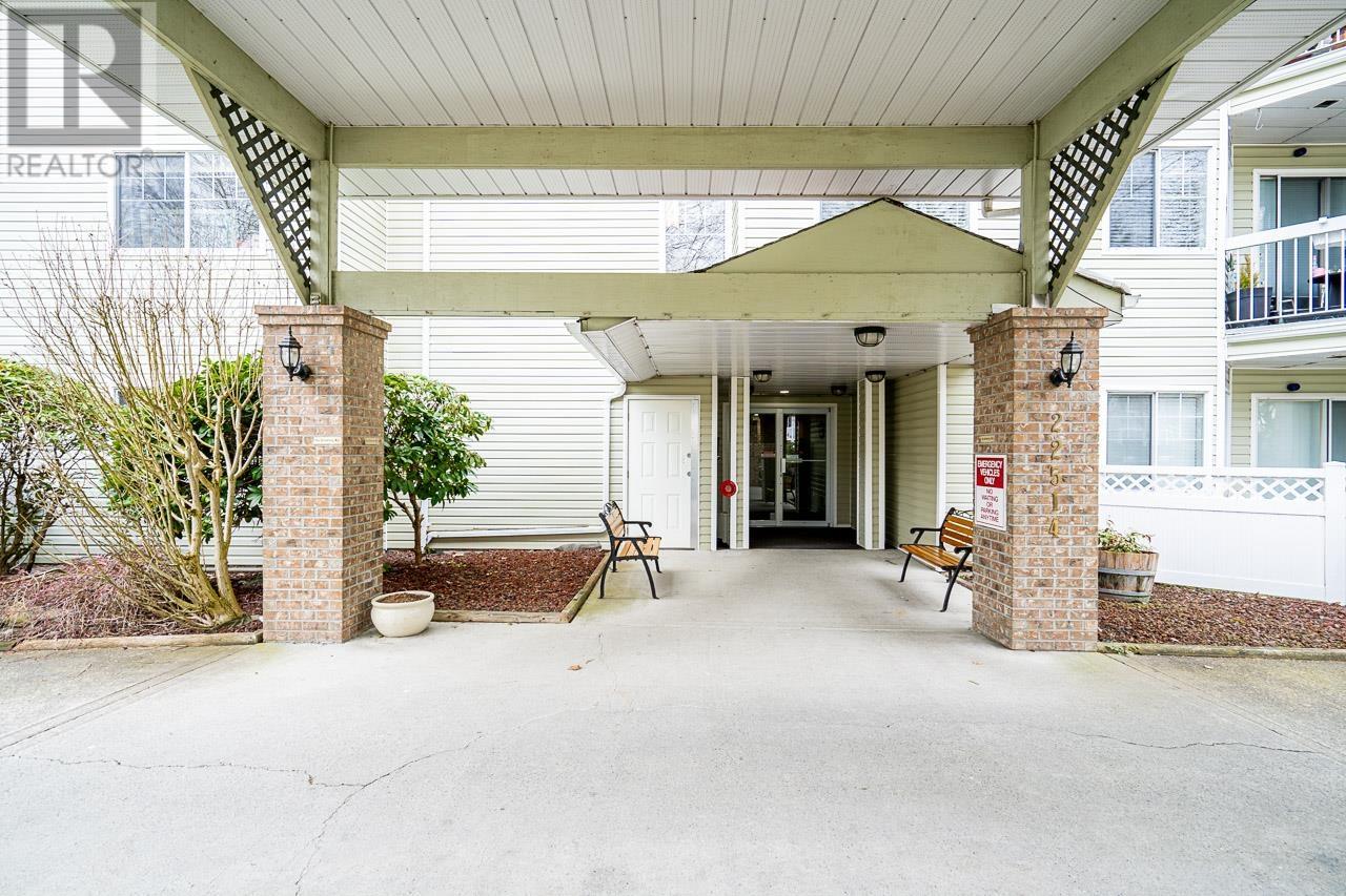 219 22514 116 Avenue, Maple Ridge, British Columbia V2X 0N8 - Photo 33 - R2941822
