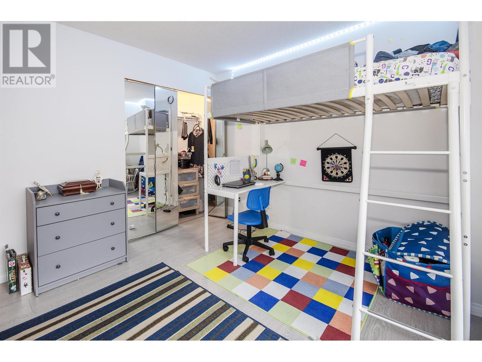 Listing Picture 22 of 22 : 204 688 FAIRCHILD ROAD, Vancouver / 溫哥華 - 魯藝地產 Yvonne Lu Group - MLS Medallion Club Member