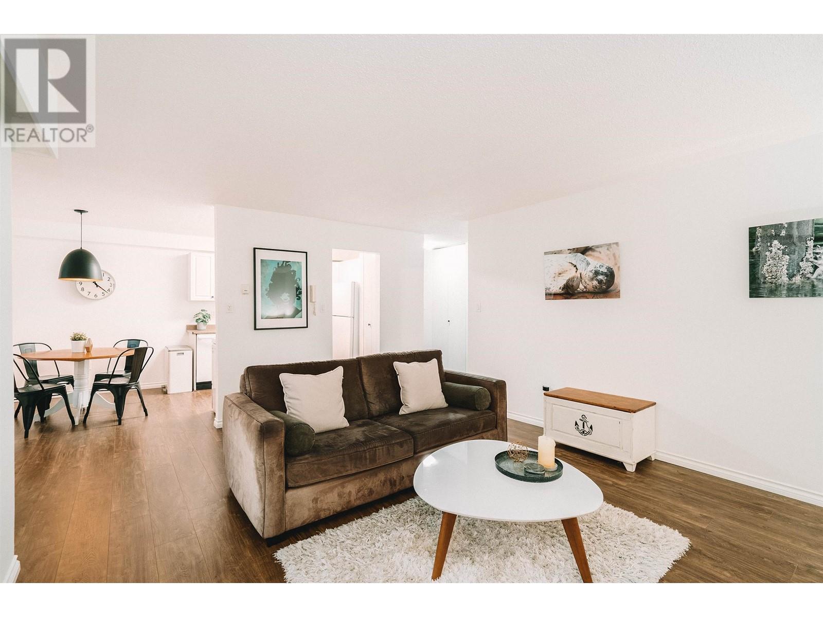 108 515 Eleventh Street, New Westminster, British Columbia  V3M 4G4 - Photo 2 - R2942159
