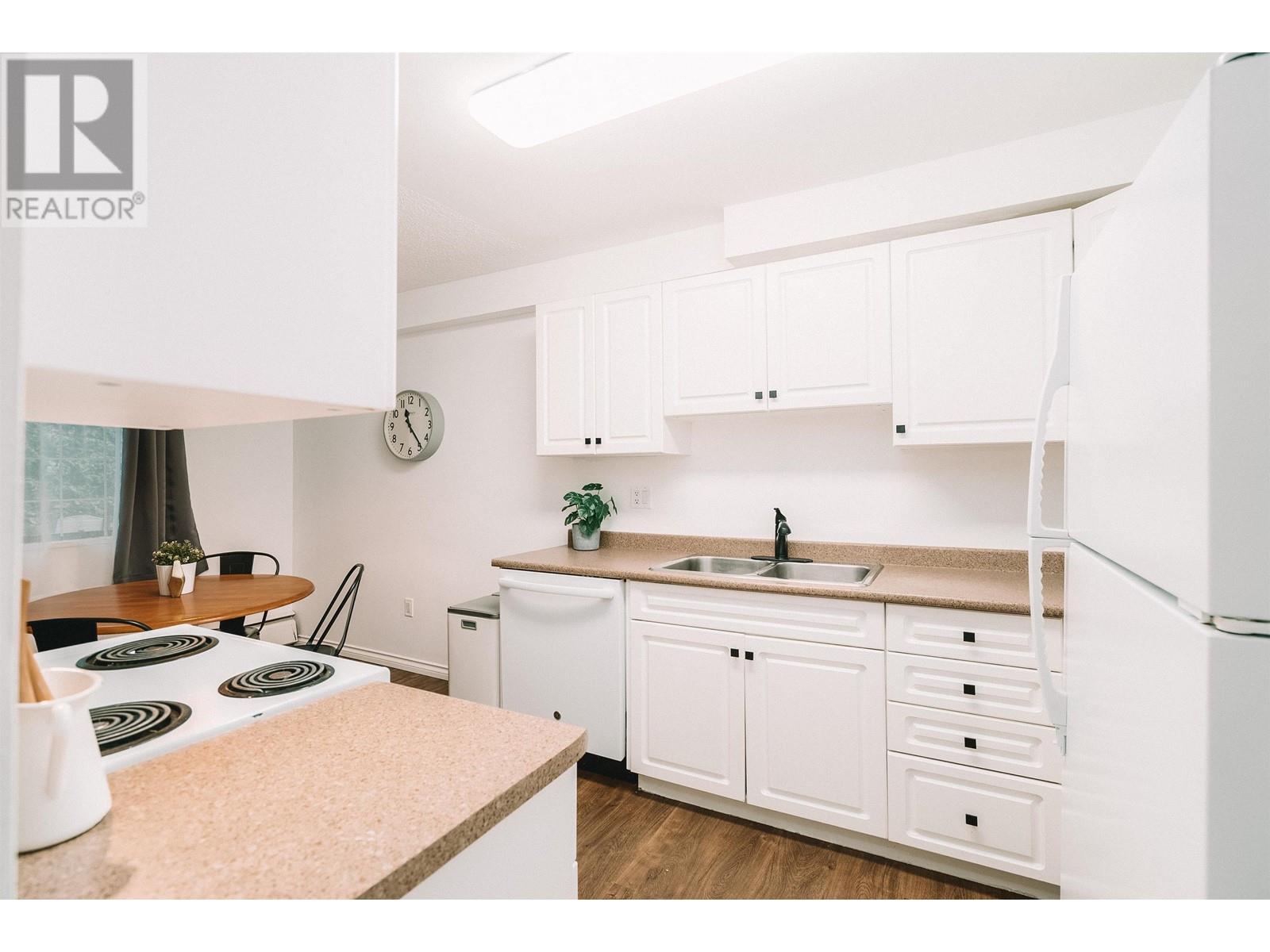 108 515 Eleventh Street, New Westminster, British Columbia  V3M 4G4 - Photo 7 - R2942159