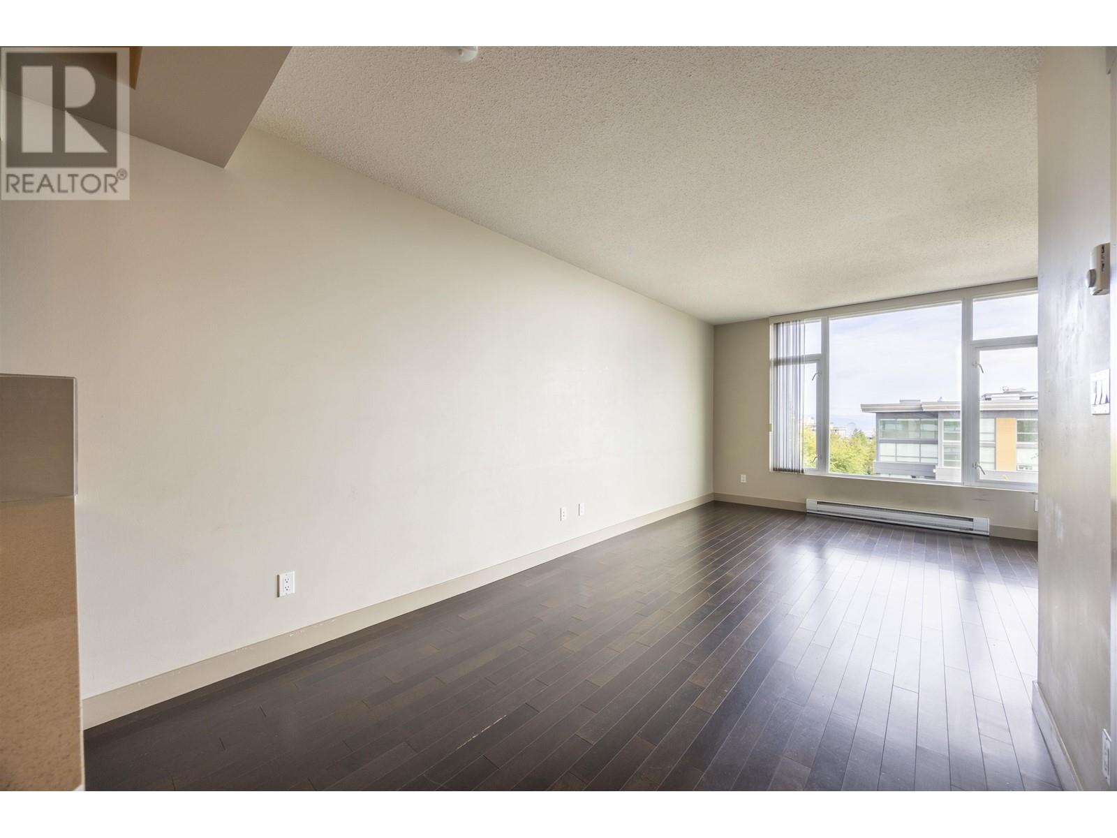 Listing Picture 6 of 13 : 715 9009 CORNERSTONE MEWS, Burnaby / 本拿比 - 魯藝地產 Yvonne Lu Group - MLS Medallion Club Member