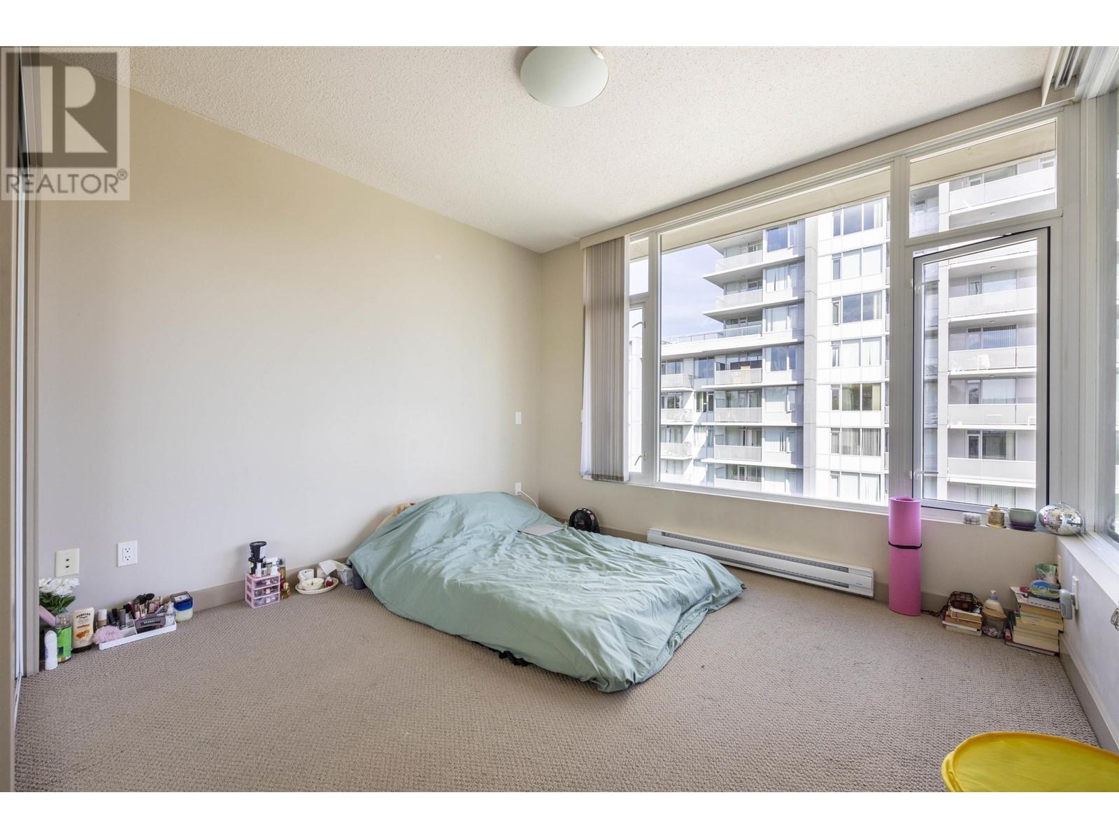 Listing Picture 8 of 15 : 714 9009 CORNERSTONE MEWS, Burnaby / 本拿比 - 魯藝地產 Yvonne Lu Group - MLS Medallion Club Member