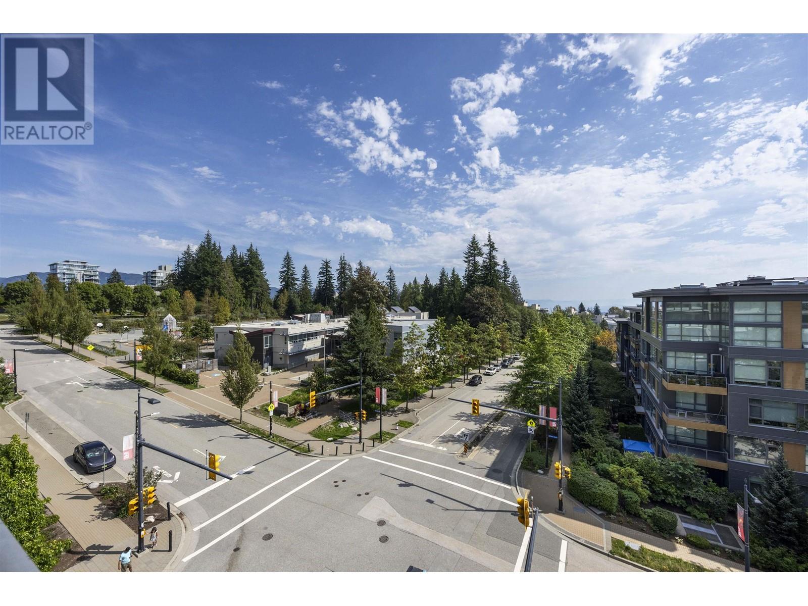 Listing Picture 13 of 15 : 714 9009 CORNERSTONE MEWS, Burnaby / 本拿比 - 魯藝地產 Yvonne Lu Group - MLS Medallion Club Member