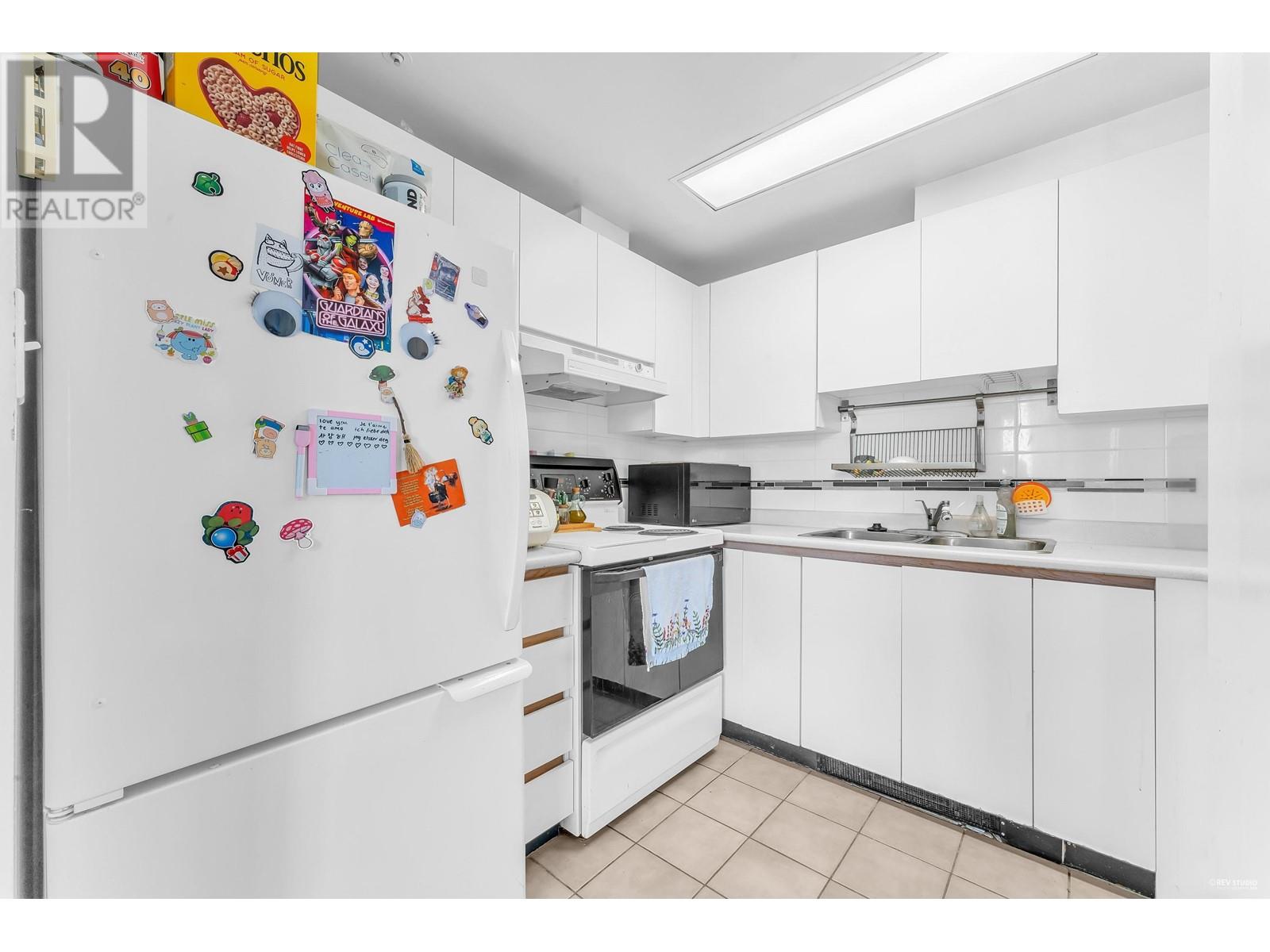 1903 811 Helmcken Street, Vancouver, British Columbia  V6Z 1B1 - Photo 11 - R2941820
