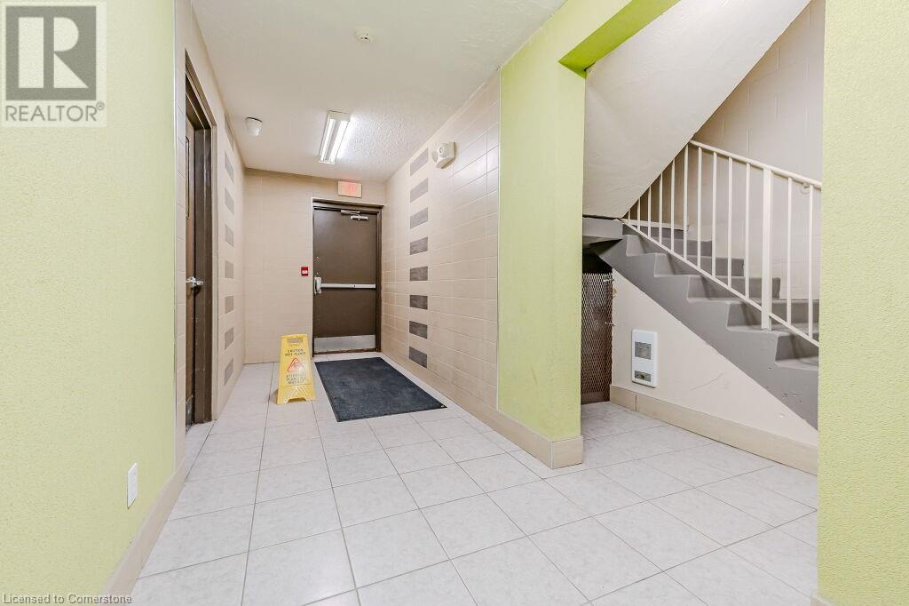 253 Lester Street Unit# 1, Waterloo, Ontario  N2L 3W6 - Photo 24 - 40673620