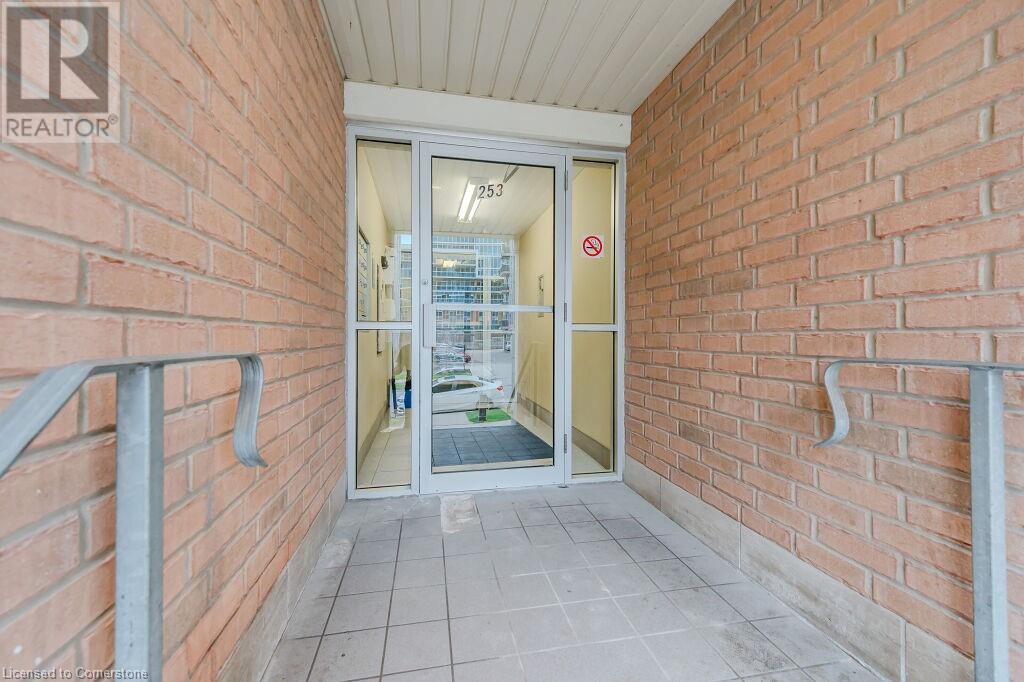 253 Lester Street Unit# 1, Waterloo, Ontario  N2L 3W6 - Photo 4 - 40673620