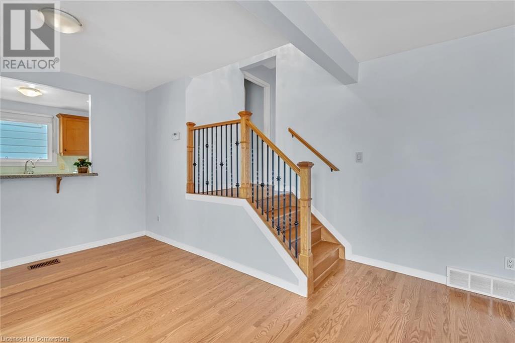 40 Aterno Drive, Hamilton, Ontario  L9C 5S5 - Photo 7 - 40668248