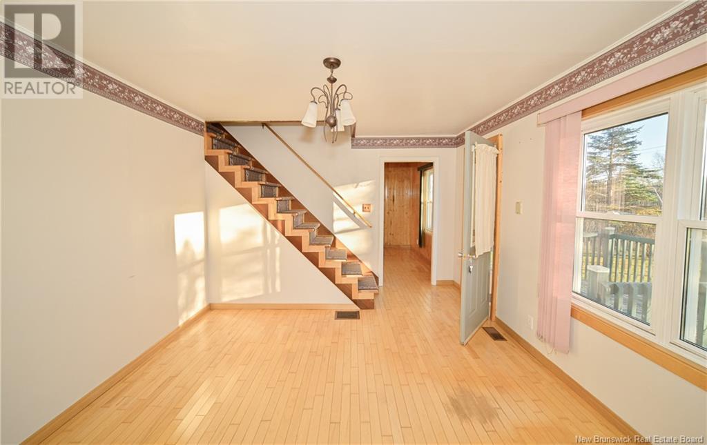 1732 Route 107 Route