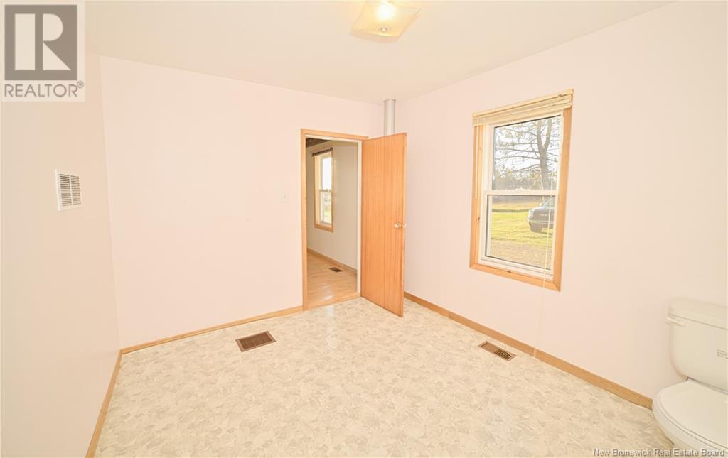 1732 Route 107 Route