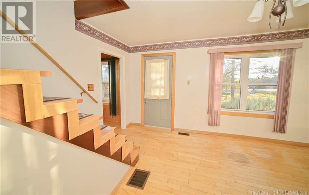 1732 Route 107 Route