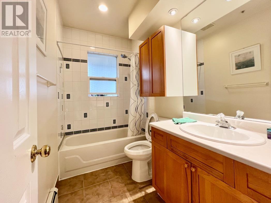 2115-2117 W 15th Avenue, Vancouver, British Columbia  V6K 2Y4 - Photo 10 - R2939879
