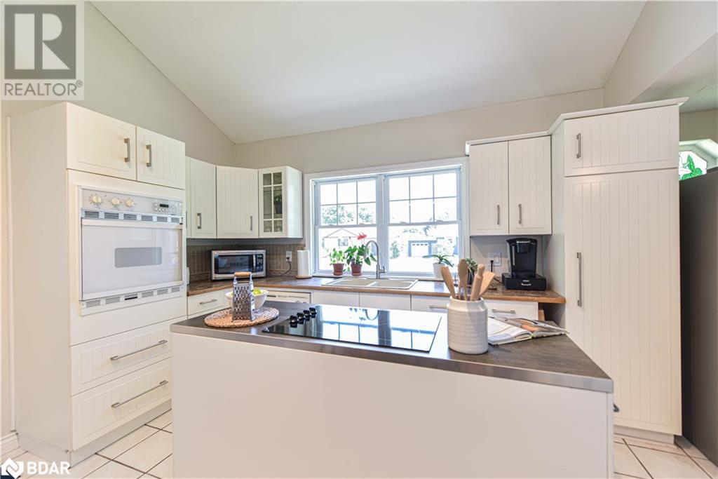 326 Crawford Street, Orillia, Ontario  L3V 1K1 - Photo 10 - 40673515