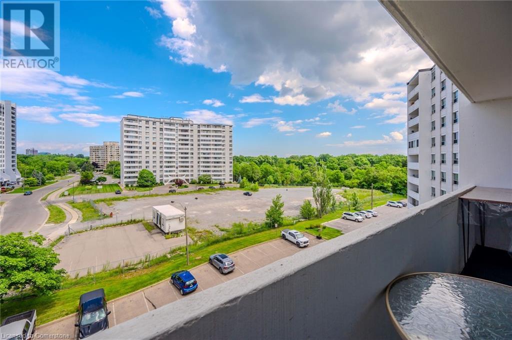 35 Towering Heights Boulevard Unit# 608, St. Catharines, Ontario  L2R 3G7 - Photo 11 - XH4199579