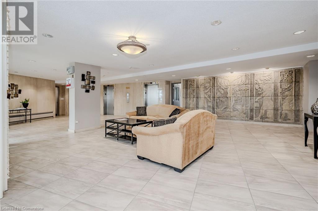 35 Towering Heights Boulevard Unit# 608, St. Catharines, Ontario  L2R 3G7 - Photo 17 - XH4199579