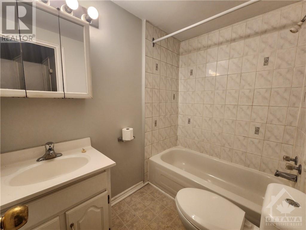 420 GILMOUR STREET UNIT#501 Ottawa