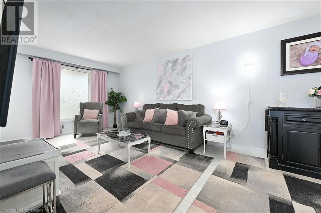 511 Stone Church Road W, Hamilton, Ontario  L9B 1A5 - Photo 8 - 40672594