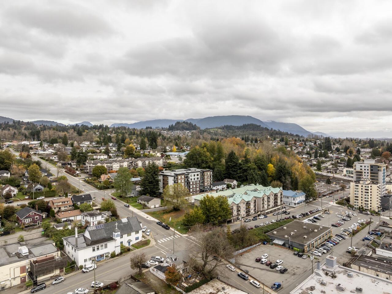 33047 1st Avenue, Mission, British Columbia  V2V 1G2 - Photo 3 - C8064236