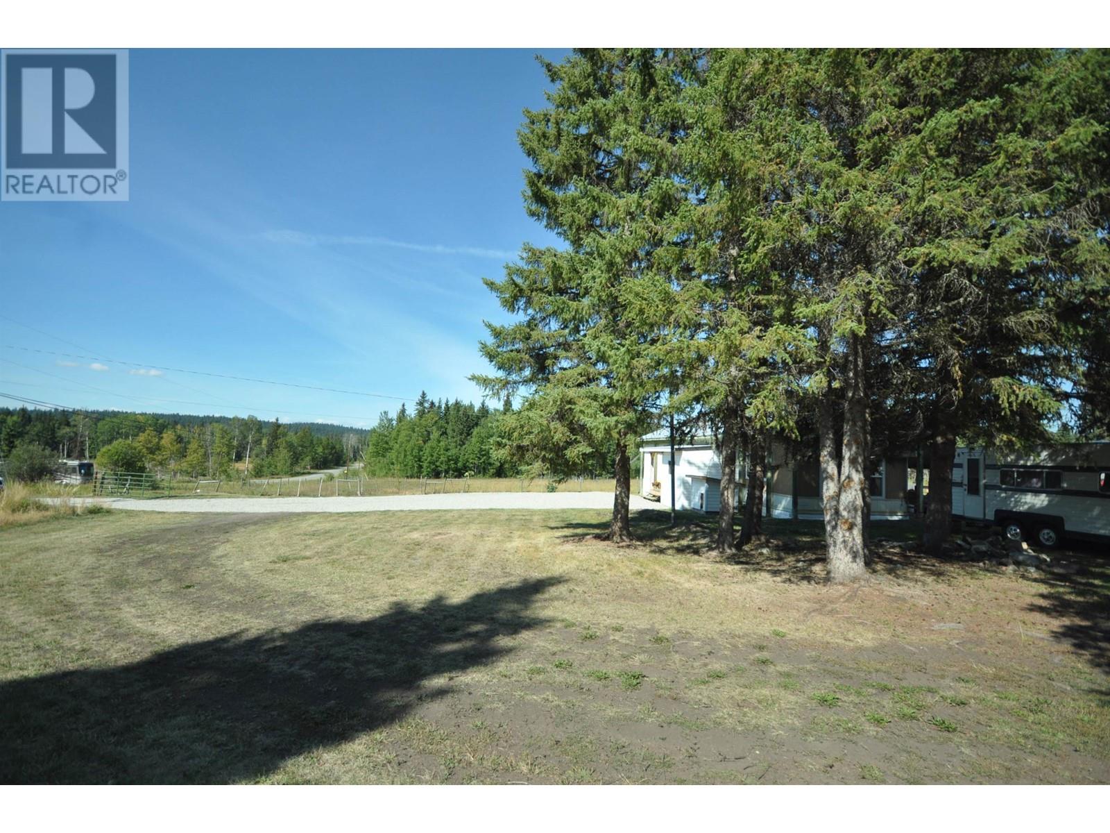 3629 Spokin Lake Road, 150 Mile House, British Columbia  V0K 2G0 - Photo 14 - R2920567