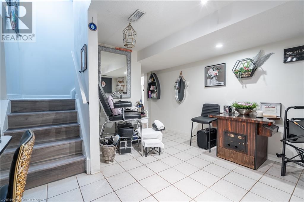 101 Strada Boulevard, St. Catharines, Ontario  L2S 3K6 - Photo 26 - 40674212