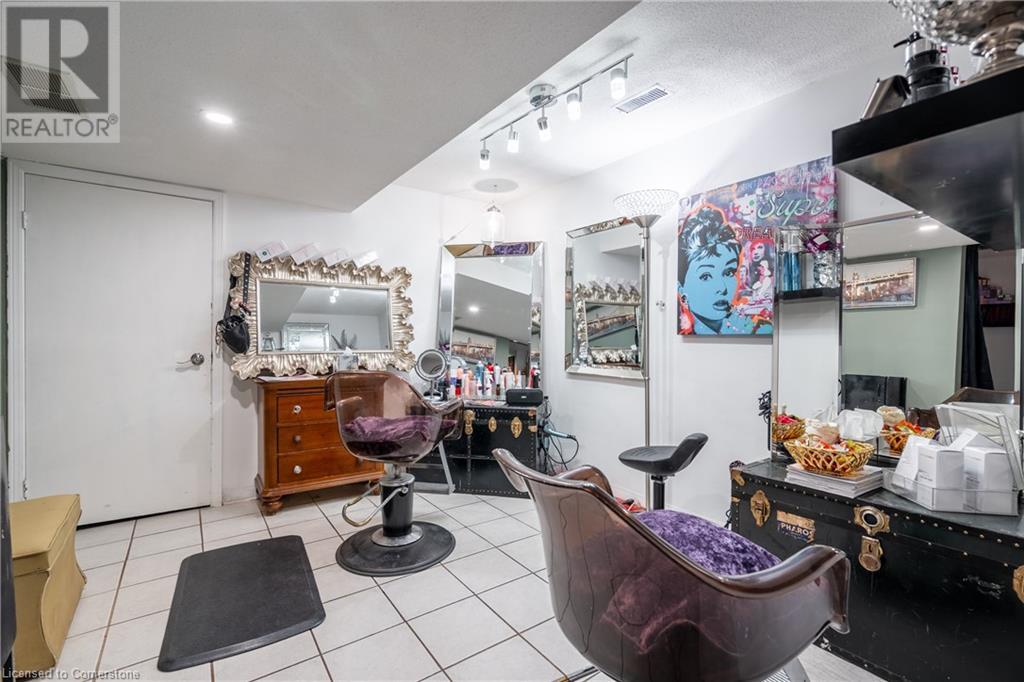 101 Strada Boulevard, St. Catharines, Ontario  L2S 3K6 - Photo 27 - 40674212