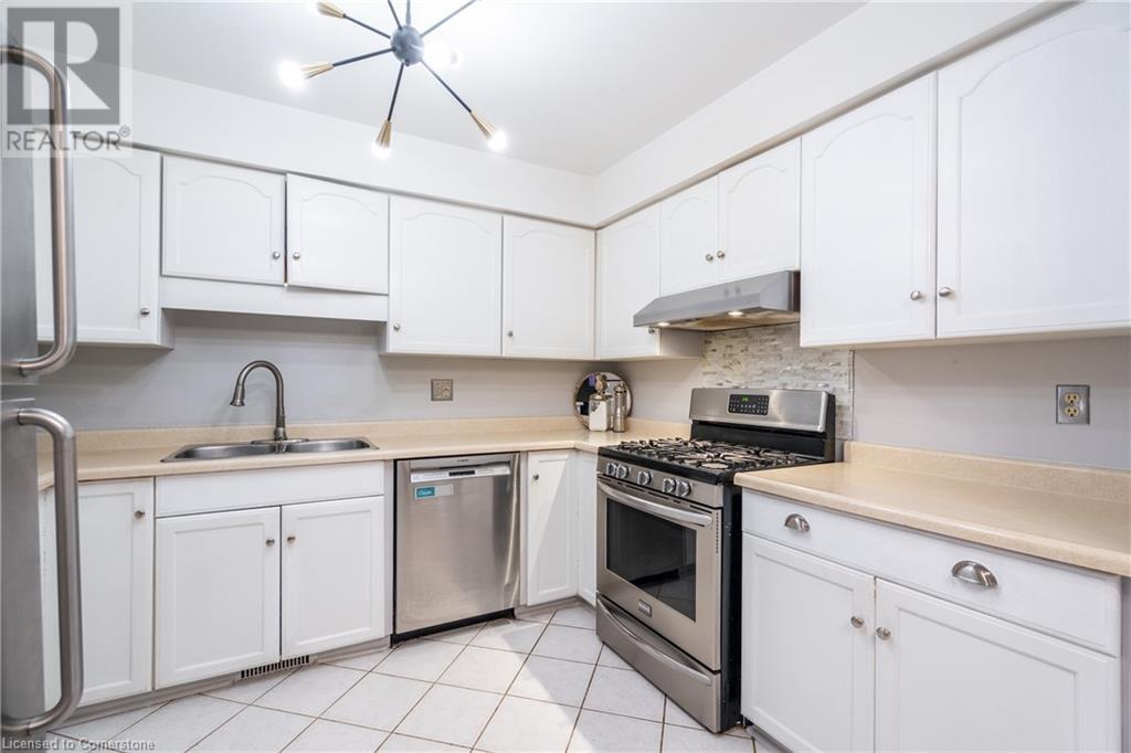 101 Strada Boulevard, St. Catharines, Ontario  L2S 3K6 - Photo 9 - 40674212