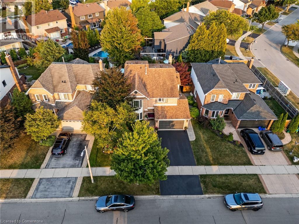 2079 Hunters Wood Drive, Burlington, Ontario  L7M 2T1 - Photo 18 - 40648356