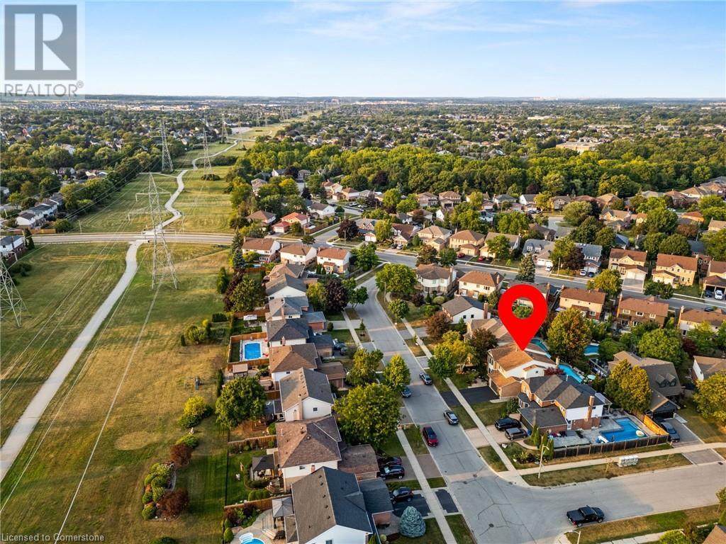 2079 Hunters Wood Drive, Burlington, Ontario  L7M 2T1 - Photo 5 - 40648356