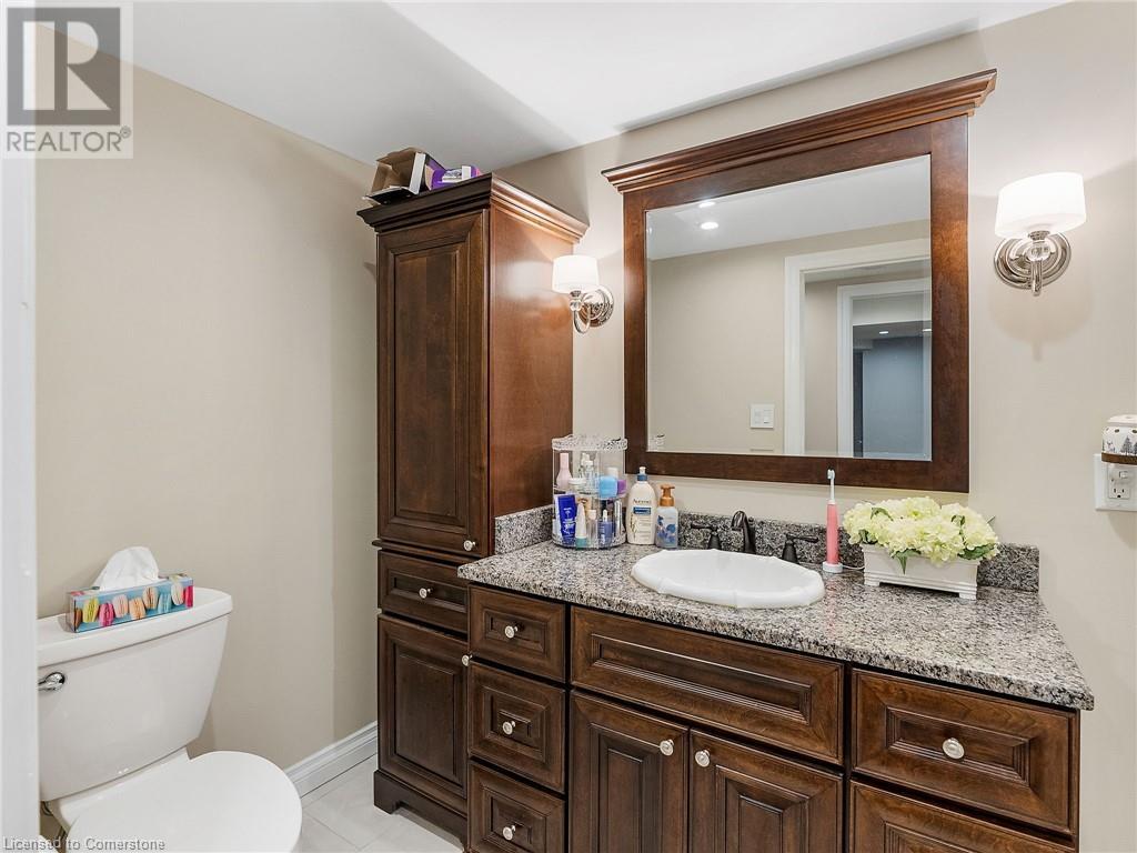 2079 Hunters Wood Drive, Burlington, Ontario  L7M 2T1 - Photo 47 - 40648356