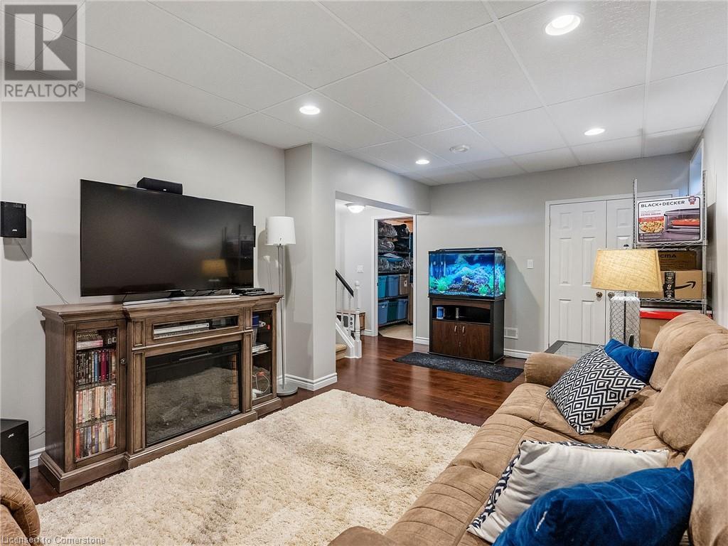 2079 Hunters Wood Drive, Burlington, Ontario  L7M 2T1 - Photo 44 - 40648356