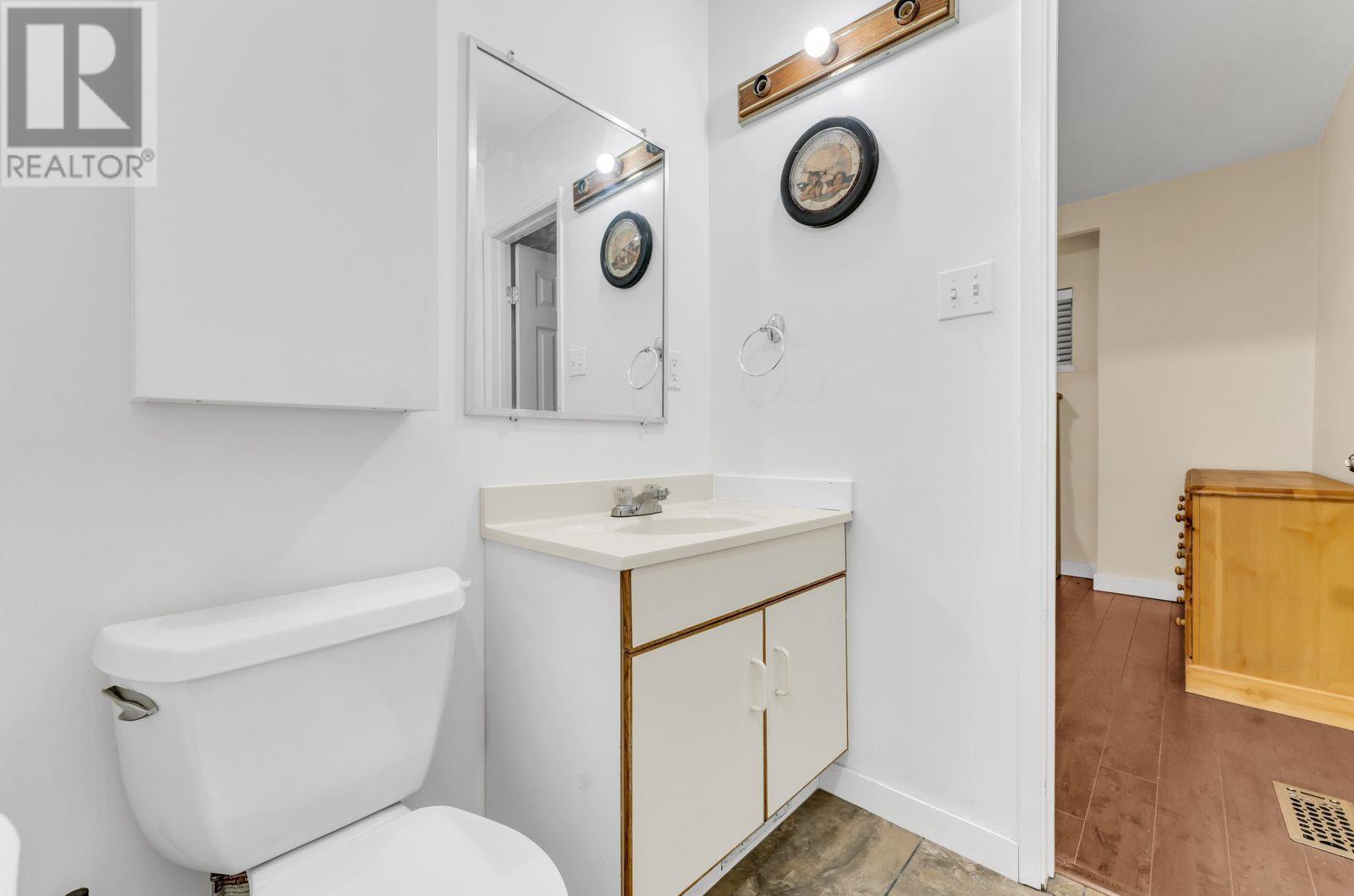 448 Rousseau Street, New Westminster, British Columbia V3L 3R3 - Photo 15 - R2925437