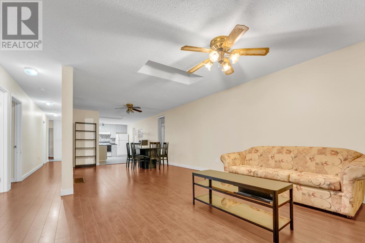 448 Rousseau Street, New Westminster, British Columbia V3L 3R3 - Photo 3 - R2925437