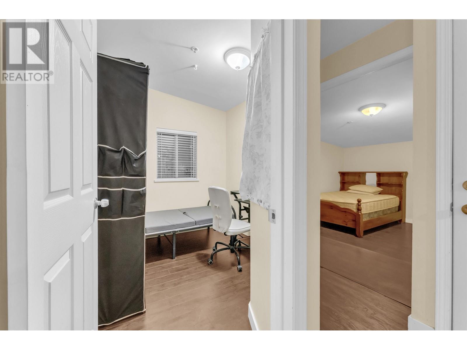 448 Rousseau Street, New Westminster, British Columbia V3L 3R3 - Photo 2 - R2925437