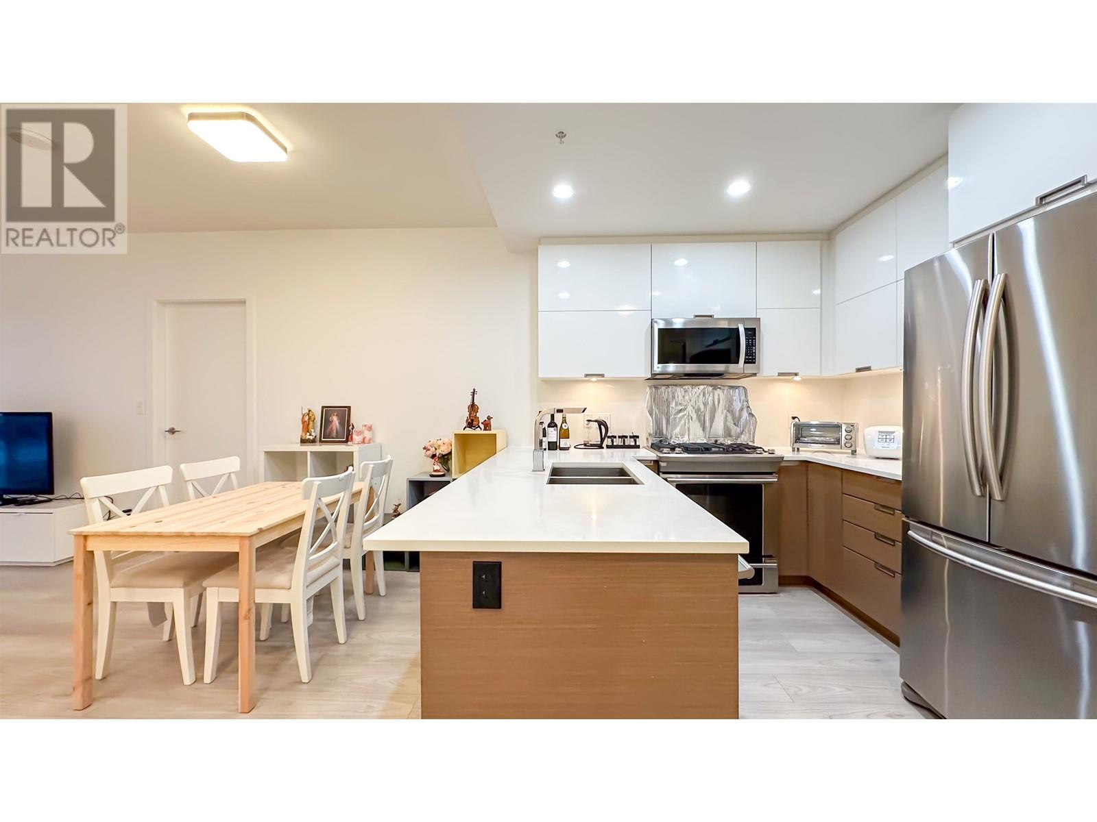 2106 2077 Rosser Avenue, Burnaby, British Columbia  V5C 0G6 - Photo 5 - R2941887