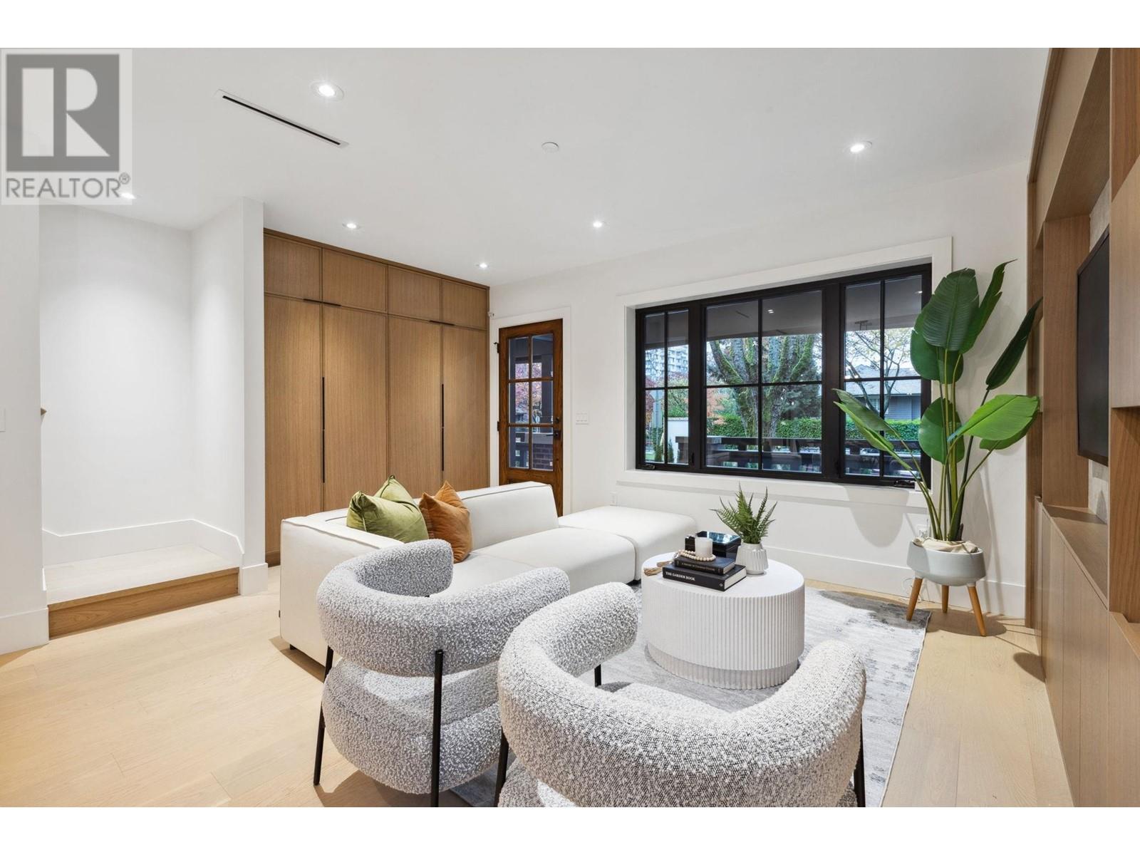 2507 W 37th Avenue, Vancouver, British Columbia V6N 2T3 - Photo 4 - R2942292