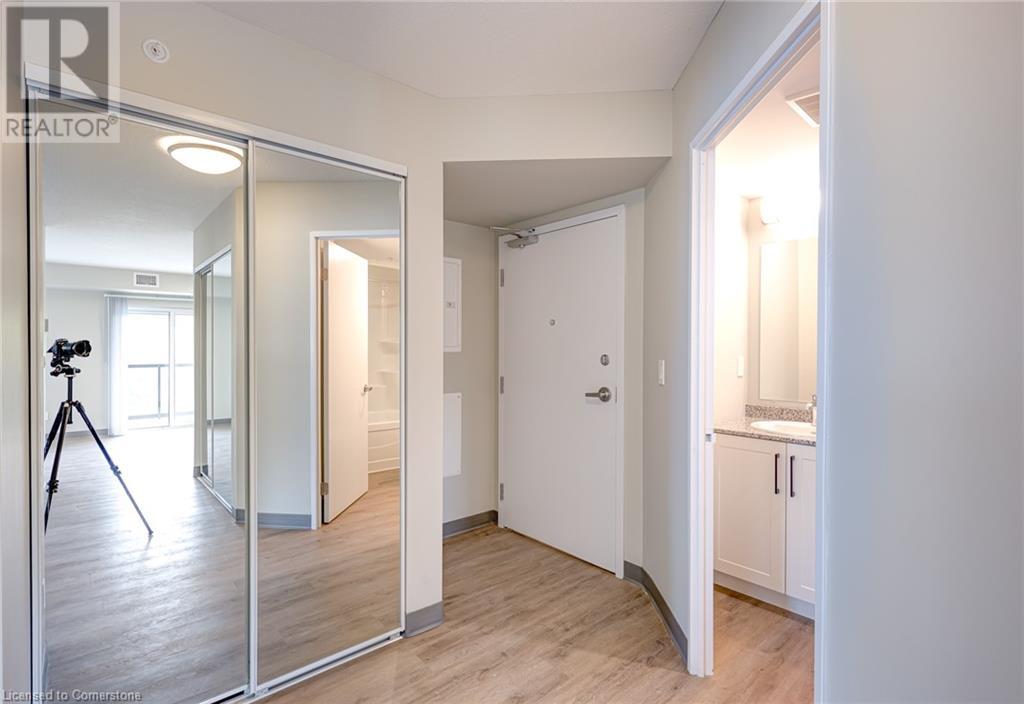 595 Strasburg Road Unit# 212, Kitchener, Ontario  N2E 4J1 - Photo 8 - 40673852