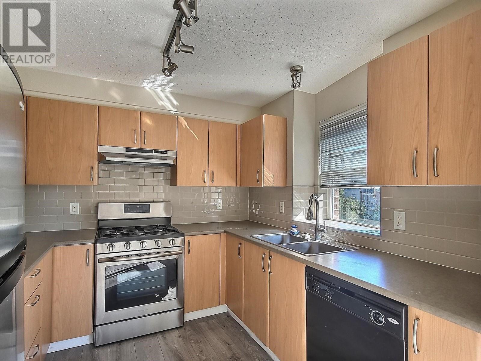 308 4723 Dawson Street, Burnaby, British Columbia  V5C 0A7 - Photo 3 - R2926479