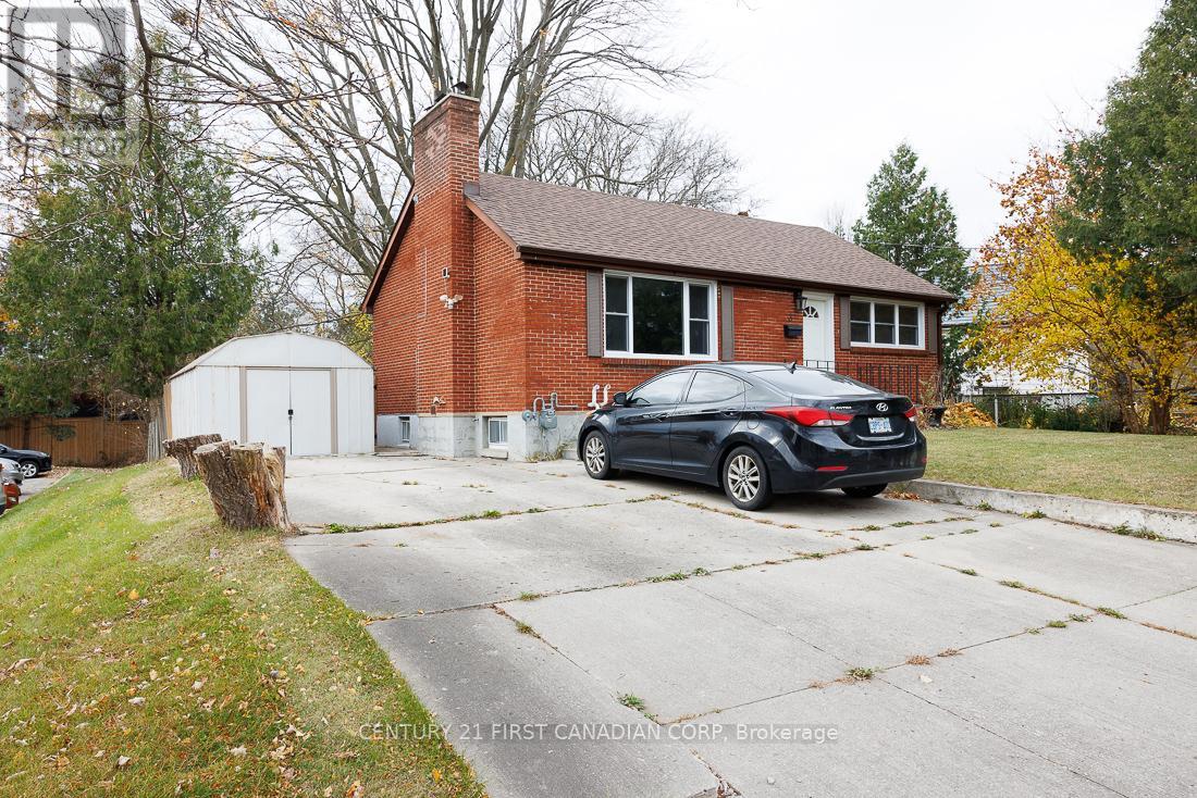 3 Coventry Avenue, London, Ontario  N5W 1C2 - Photo 2 - X10408122