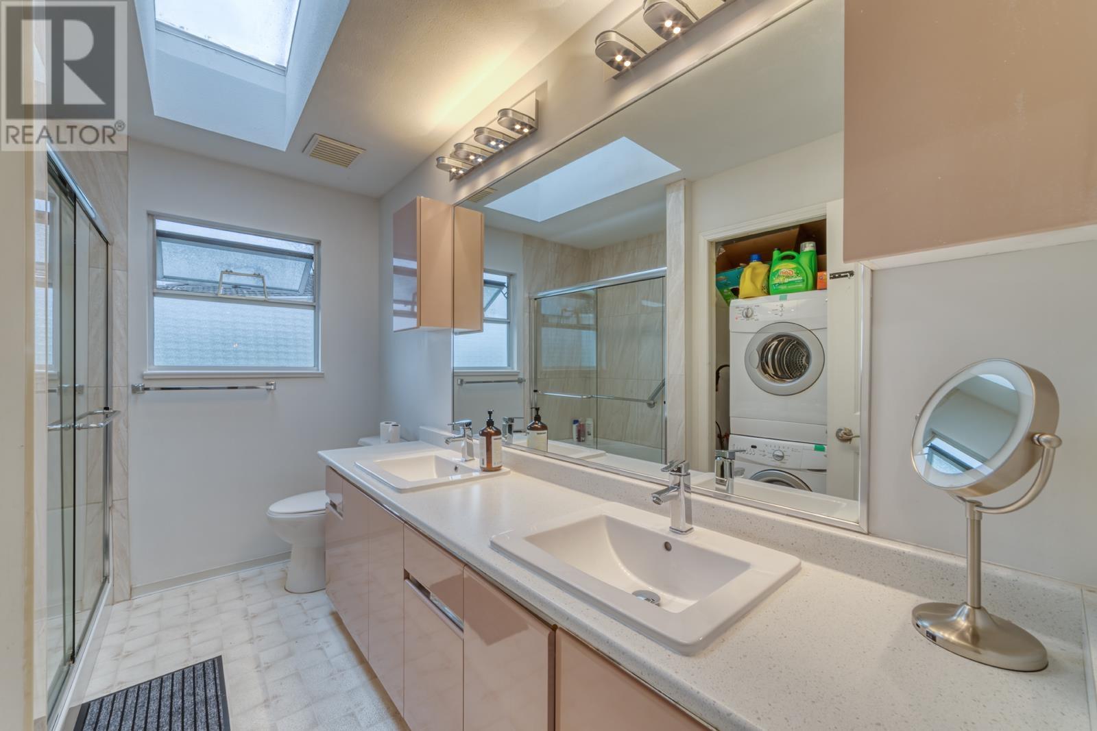 710 Crane Place, New Westminster, British Columbia  V3M 6P5 - Photo 19 - R2941651