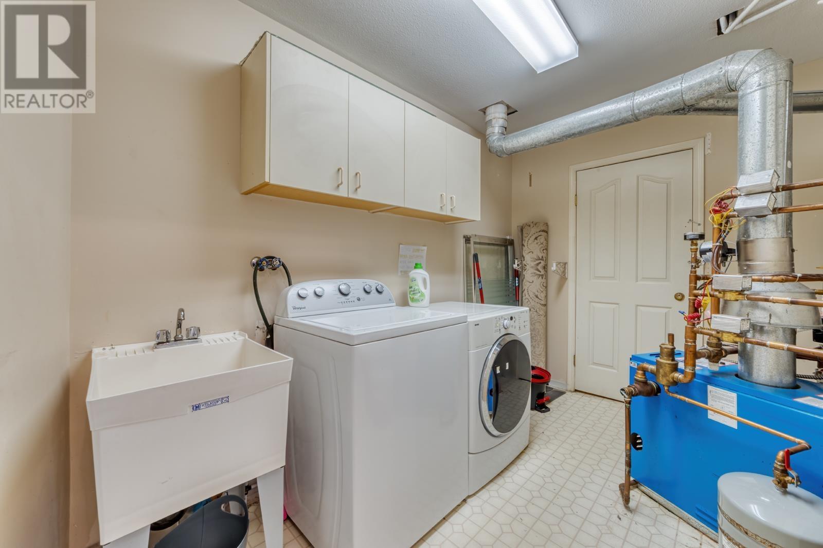 710 Crane Place, New Westminster, British Columbia  V3M 6P5 - Photo 39 - R2941651