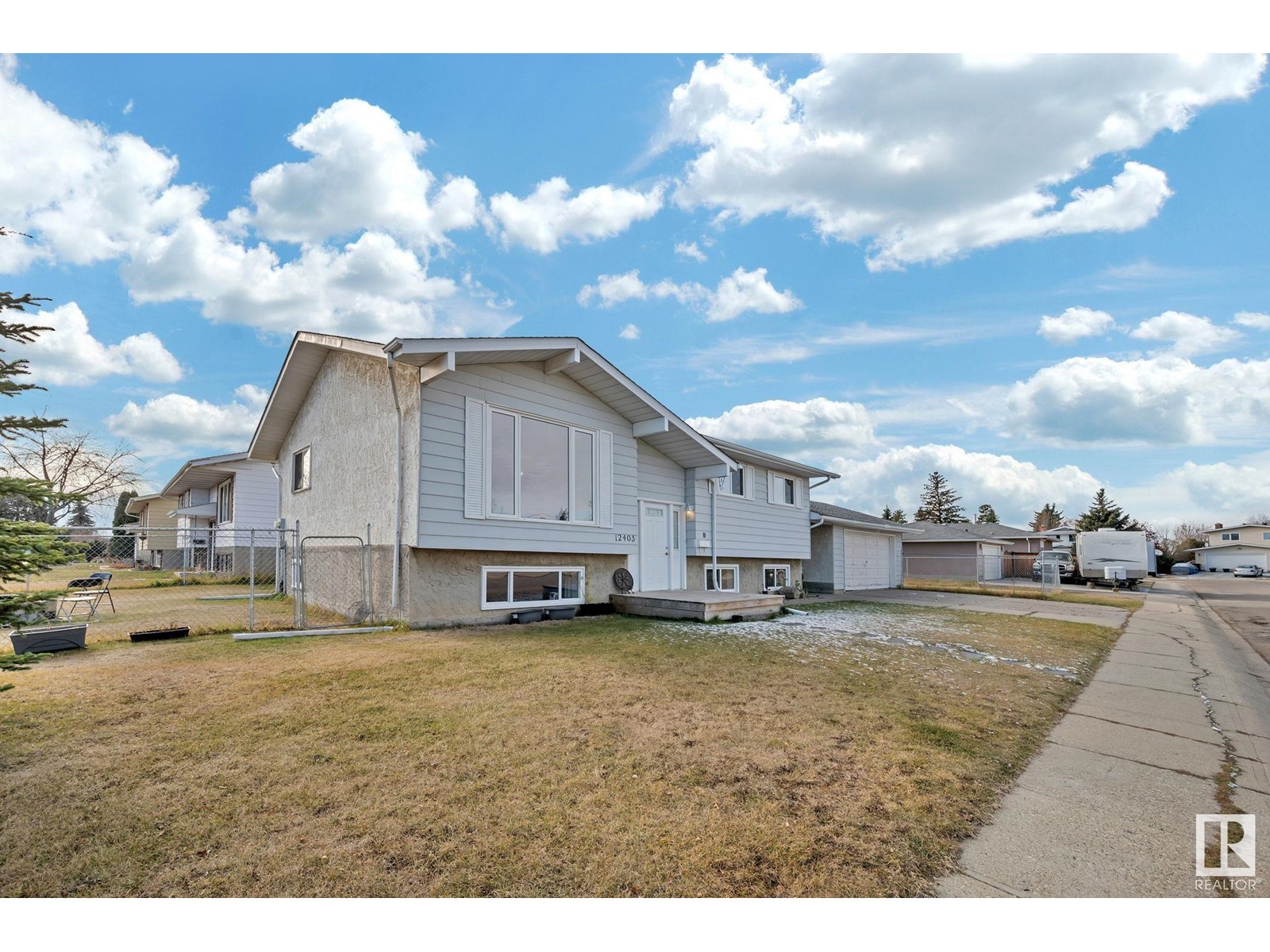 12403 159 Av Nw, Edmonton, Alberta  T5X 2Y4 - Photo 3 - E4412870