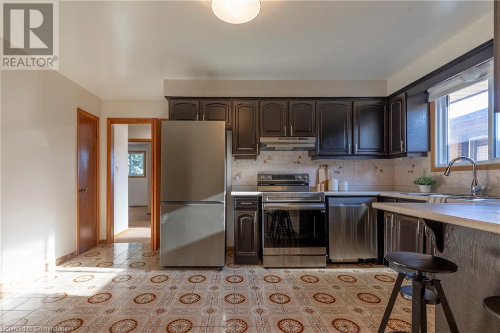 608 Stone Church Road W, Hamilton, Ontario  L9B 1A7 - Photo 14 - 40674266