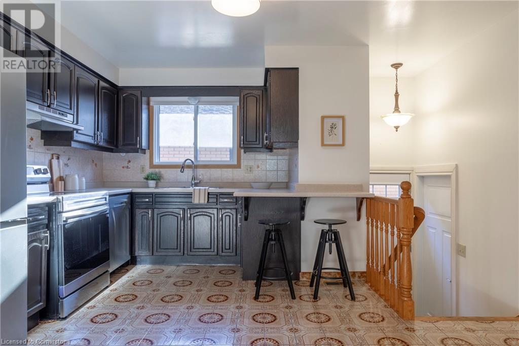 608 Stone Church Road W, Hamilton, Ontario  L9B 1A7 - Photo 15 - 40674266