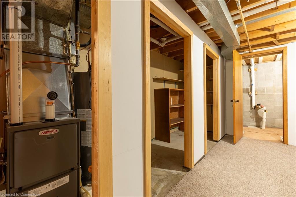 608 Stone Church Road W, Hamilton, Ontario  L9B 1A7 - Photo 32 - 40674266