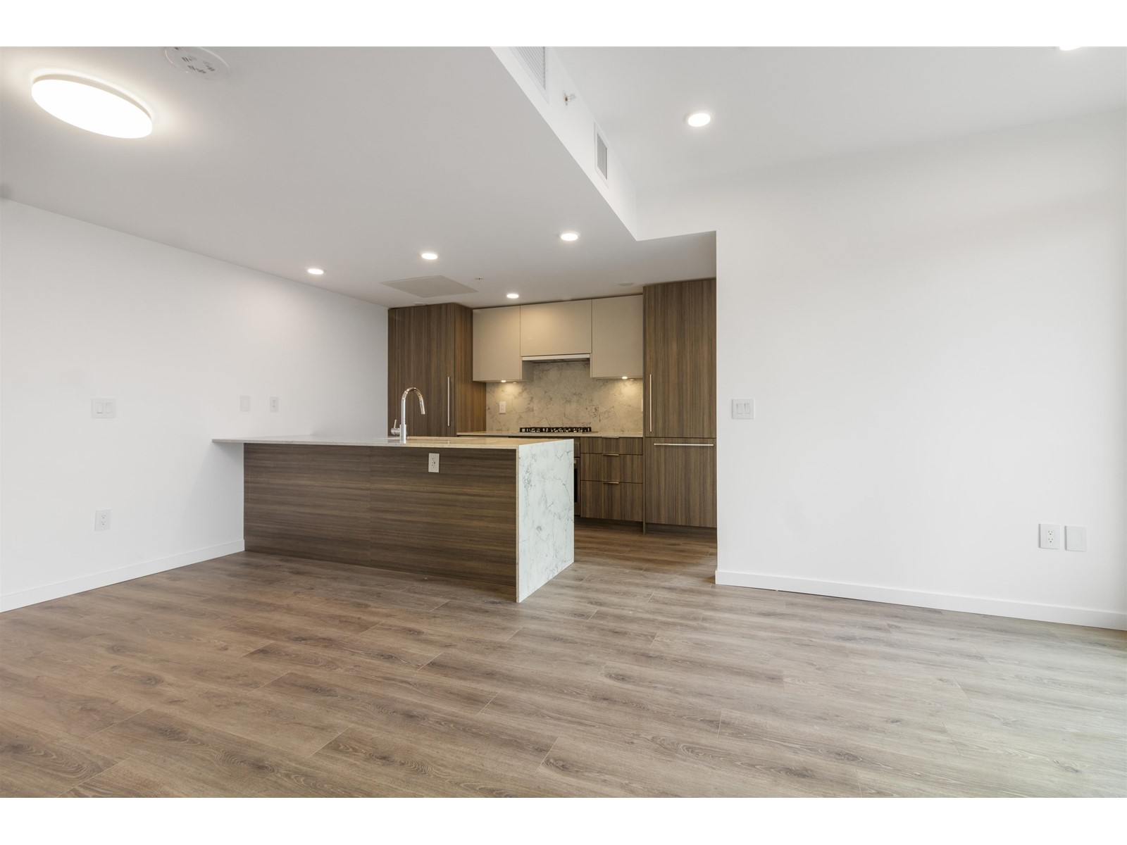 2502 10333 133 Street, Surrey, British Columbia  V3R 2H4 - Photo 17 - R2940289