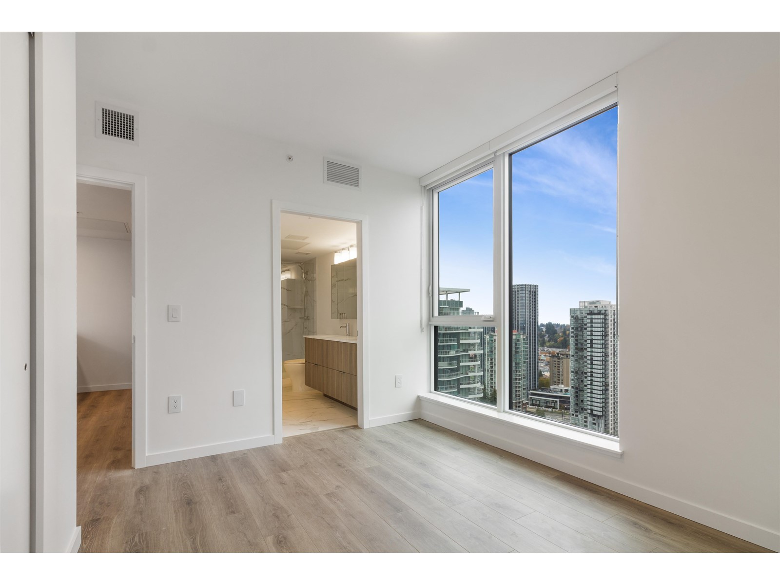 2502 10333 133 Street, Surrey, British Columbia  V3R 2H4 - Photo 30 - R2940289